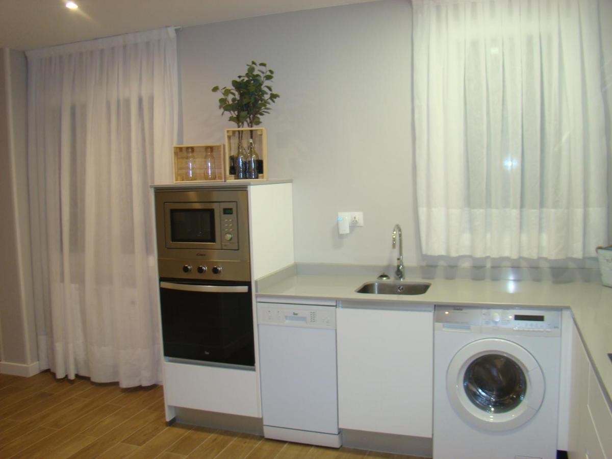 Apartamentos La Pereda 산탄데르 외부 사진